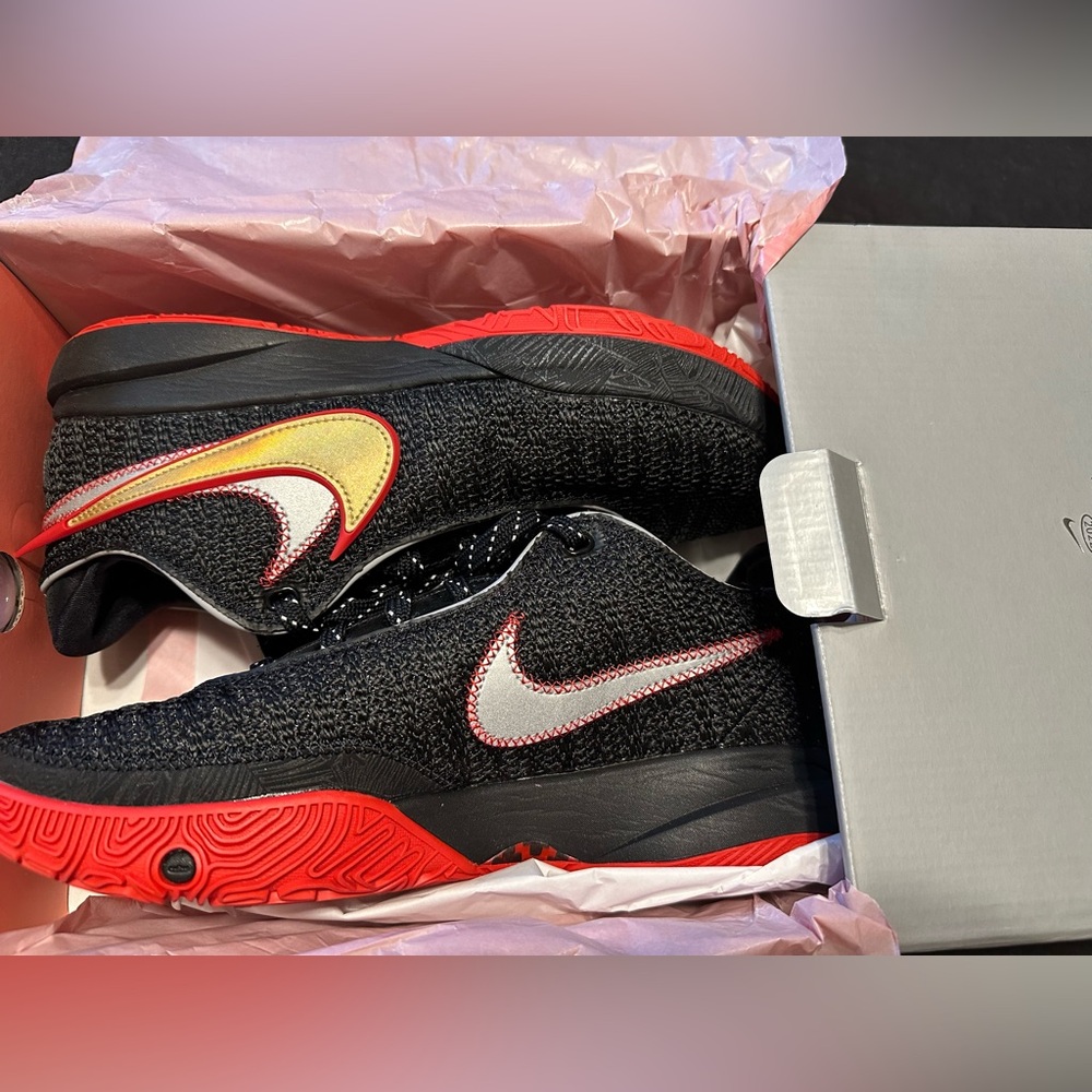 Nike LeBron 20 Miami Heat